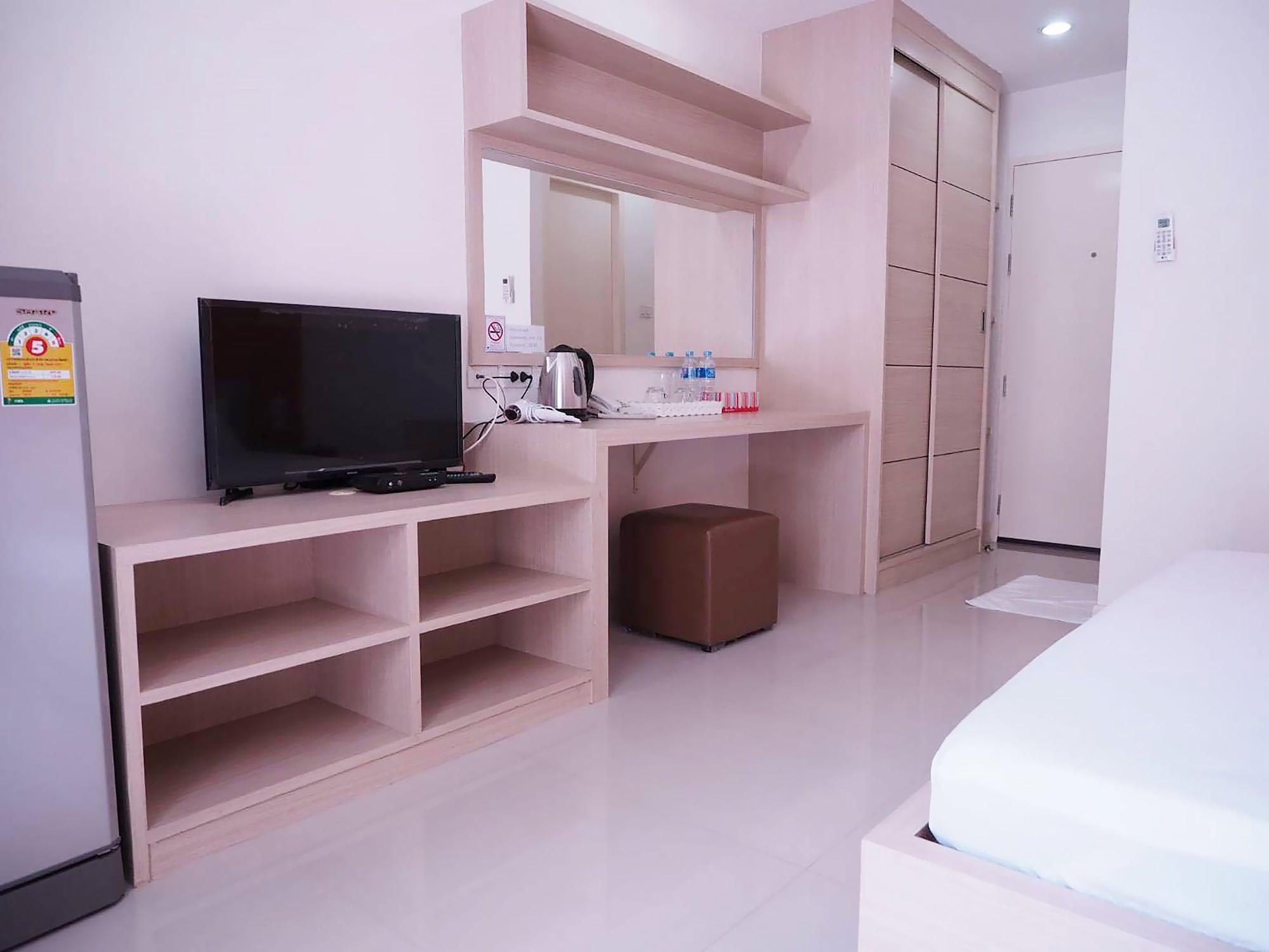 Apartamento Baan Mek Mok Bangkok Exterior foto