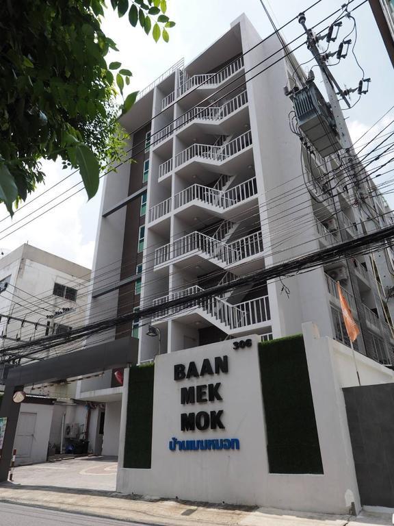 Apartamento Baan Mek Mok Bangkok Exterior foto